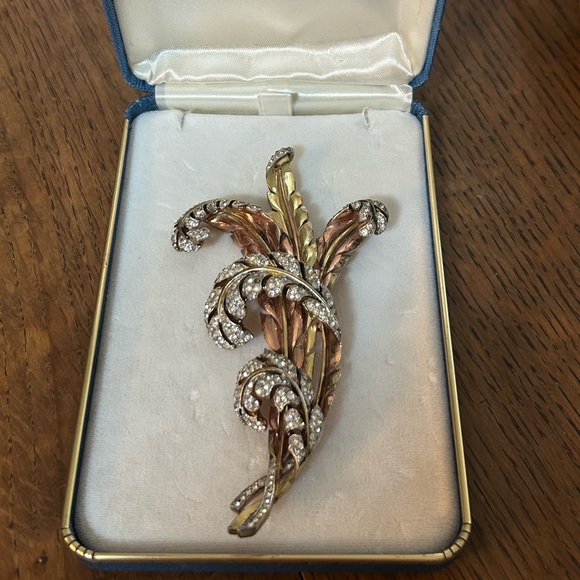 Fabulous Crown Trifari Brooch by Alfred Phillipe